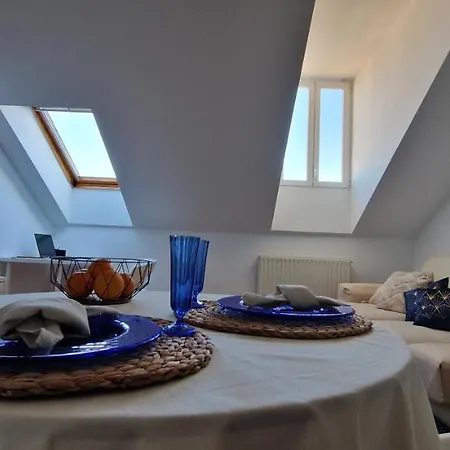 Junto A La Catedral Apartman