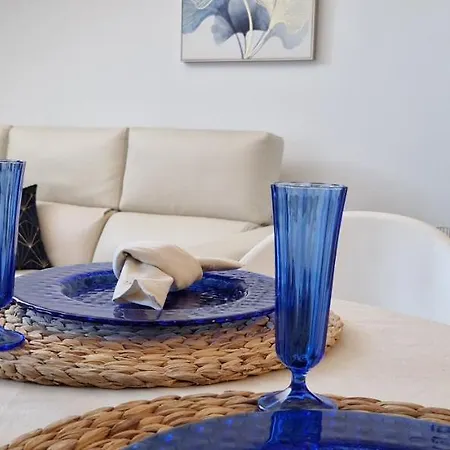 Junto A La Catedral *